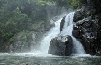 Kallar is a scenic location situated on the way to Ponmudi from Thiruvananthapuram city.